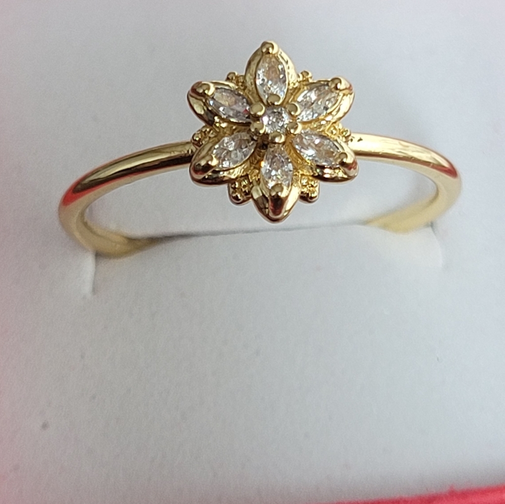 Emarati Gold plated Daisy flower white crystal work cocktail Ring.